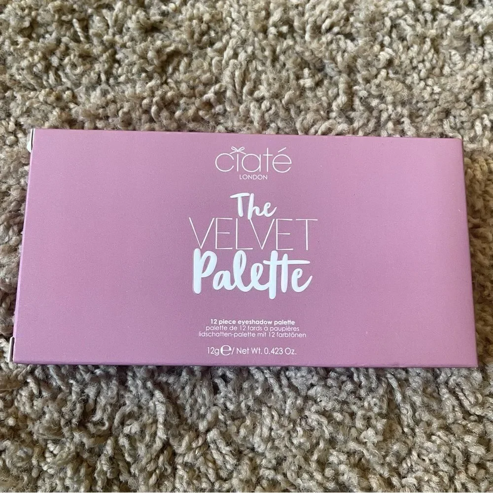 NEW Ciaté London The Velvet Eyeshadow Palette
